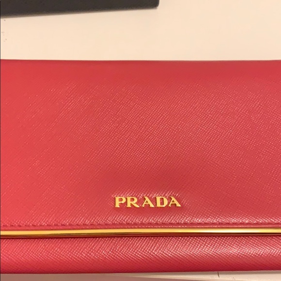 Pink Prada bag - Picture 4 of 7